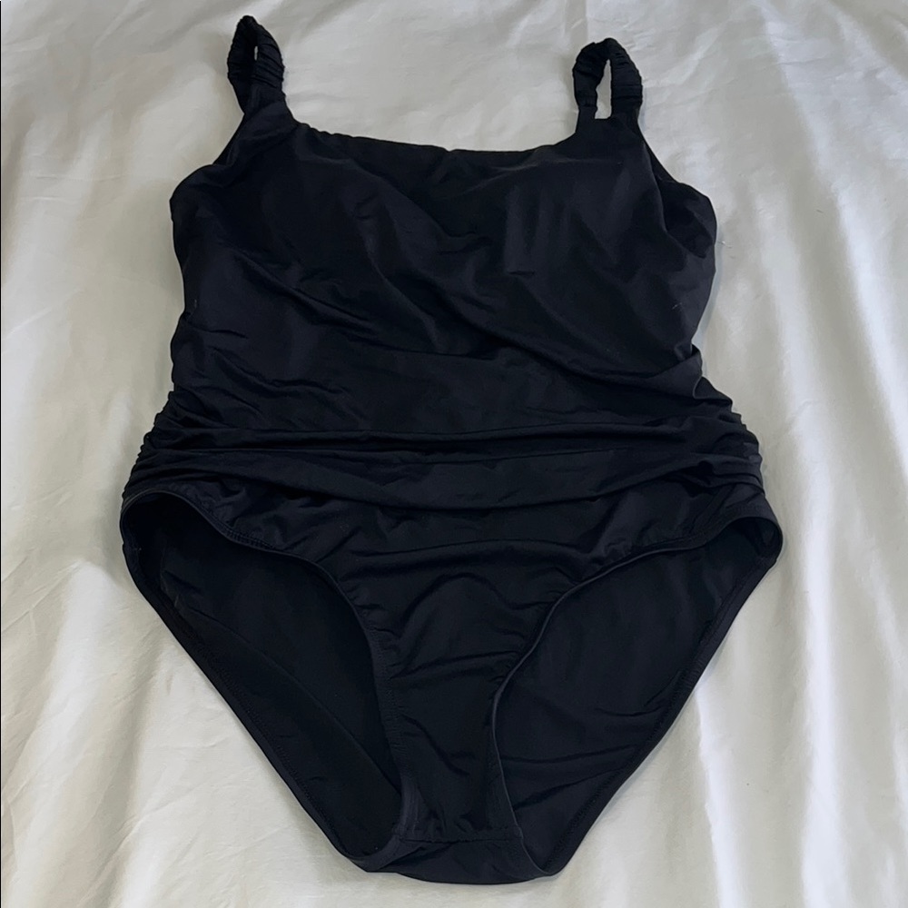Jantzen Black One Piece Swimsuit Timeless Design